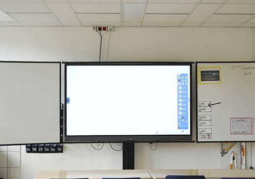 Digitale Tafel in einer Schule Lernen und Bildung