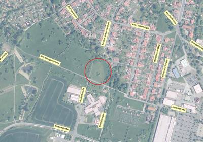 Luftbild der Hundefreilauffläche Am Königsbrunnen Luftbild der Hundefreilauffläche Am Königsbrunnen, öffnet größere Ansicht