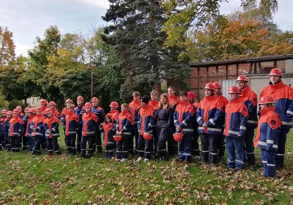 Jugendfeuerwehr Gotha Gruppenbild der Jugendfeuerwehr Gotha, öffnet größere Ansicht